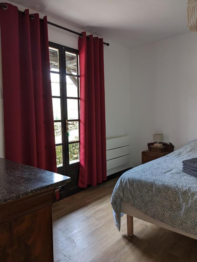 Au Chalet D'Illiers Combray, Grand Jardin Arbore Eksteriør bilde