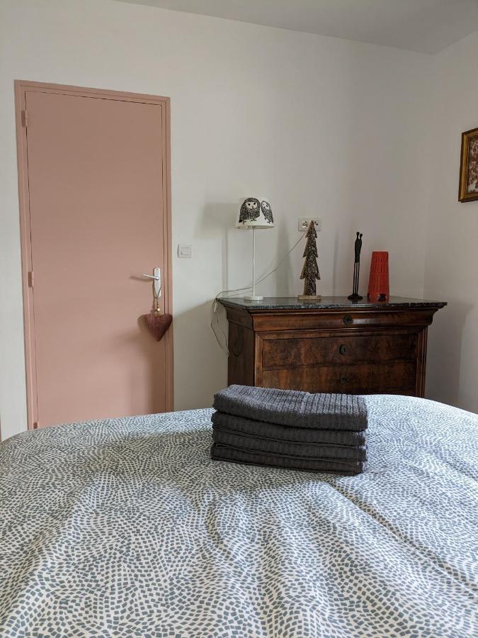 Au Chalet D'Illiers Combray, Grand Jardin Arbore Eksteriør bilde