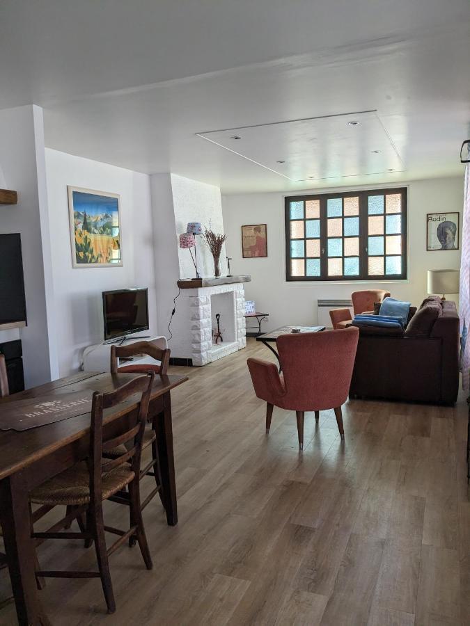 Au Chalet D'Illiers Combray, Grand Jardin Arbore Eksteriør bilde